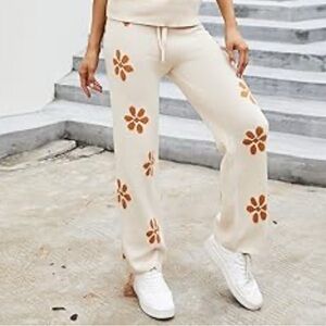 Roolee Daisy Print Sweater Pants Boutique Wide Leg Pull On Butter Yellow Daisies